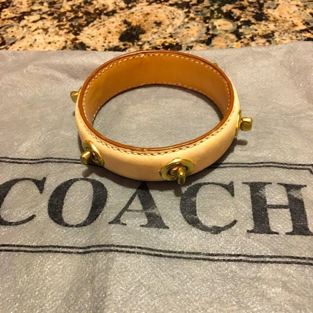 Coach Turn Key Leather Bracelet